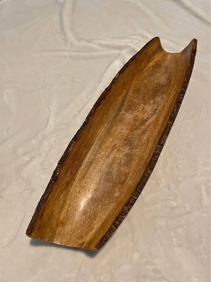 Raw Edge Bark Shaped Tray Centerpiece
