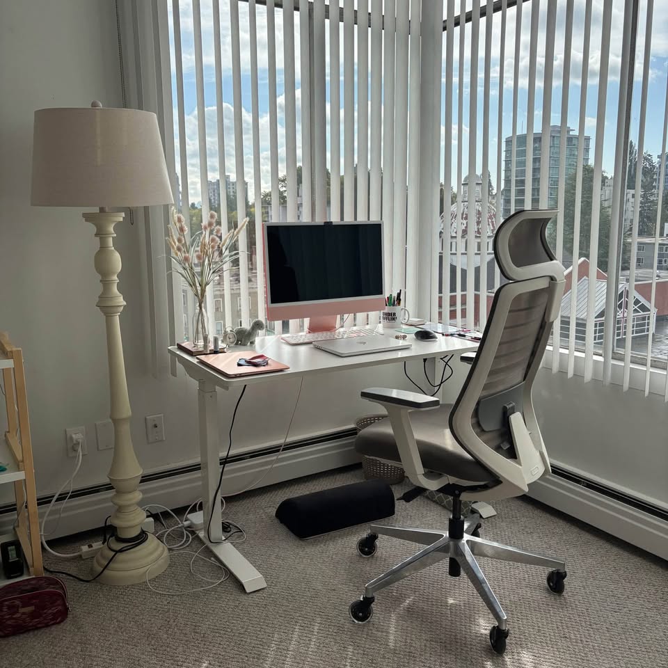 Branch Ergonomic Office Chair with Headrest - photo 3