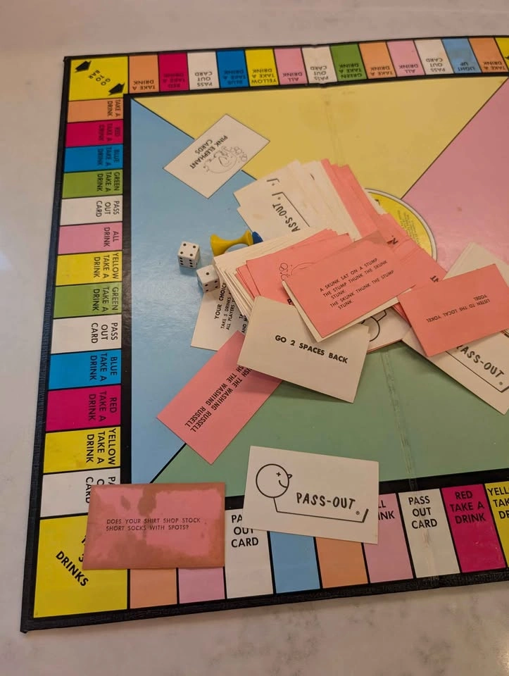 Vintage PASS-OUT Adult Drinking Board Game by Frank Bresee 1970s - photo 4