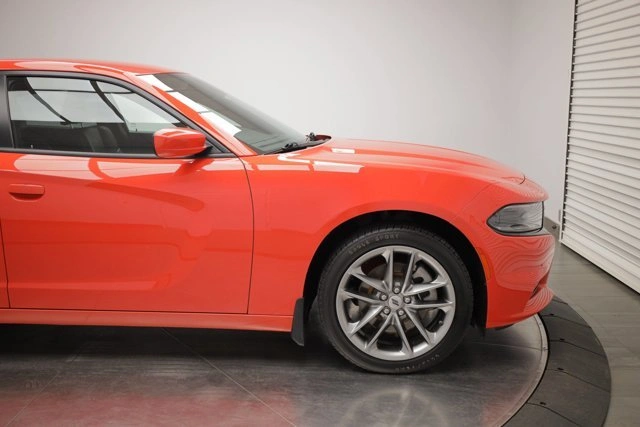 2021 Dodge Charger - photo 2