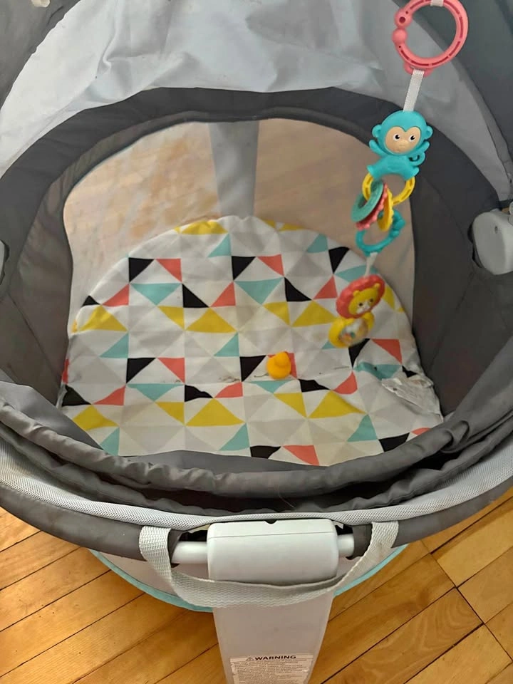 On the go baby dome
