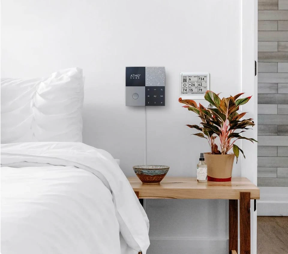 Atmocube Smart Indoor Air Quality Monitor - photo 4
