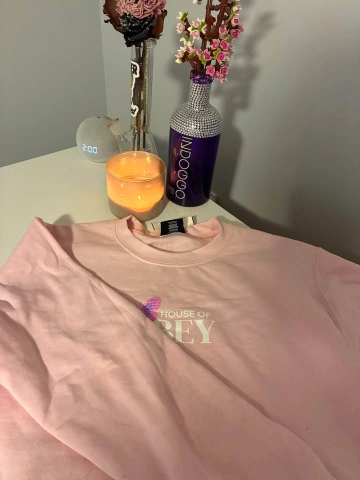 BRAND NEW pink obey pullover - photo 2