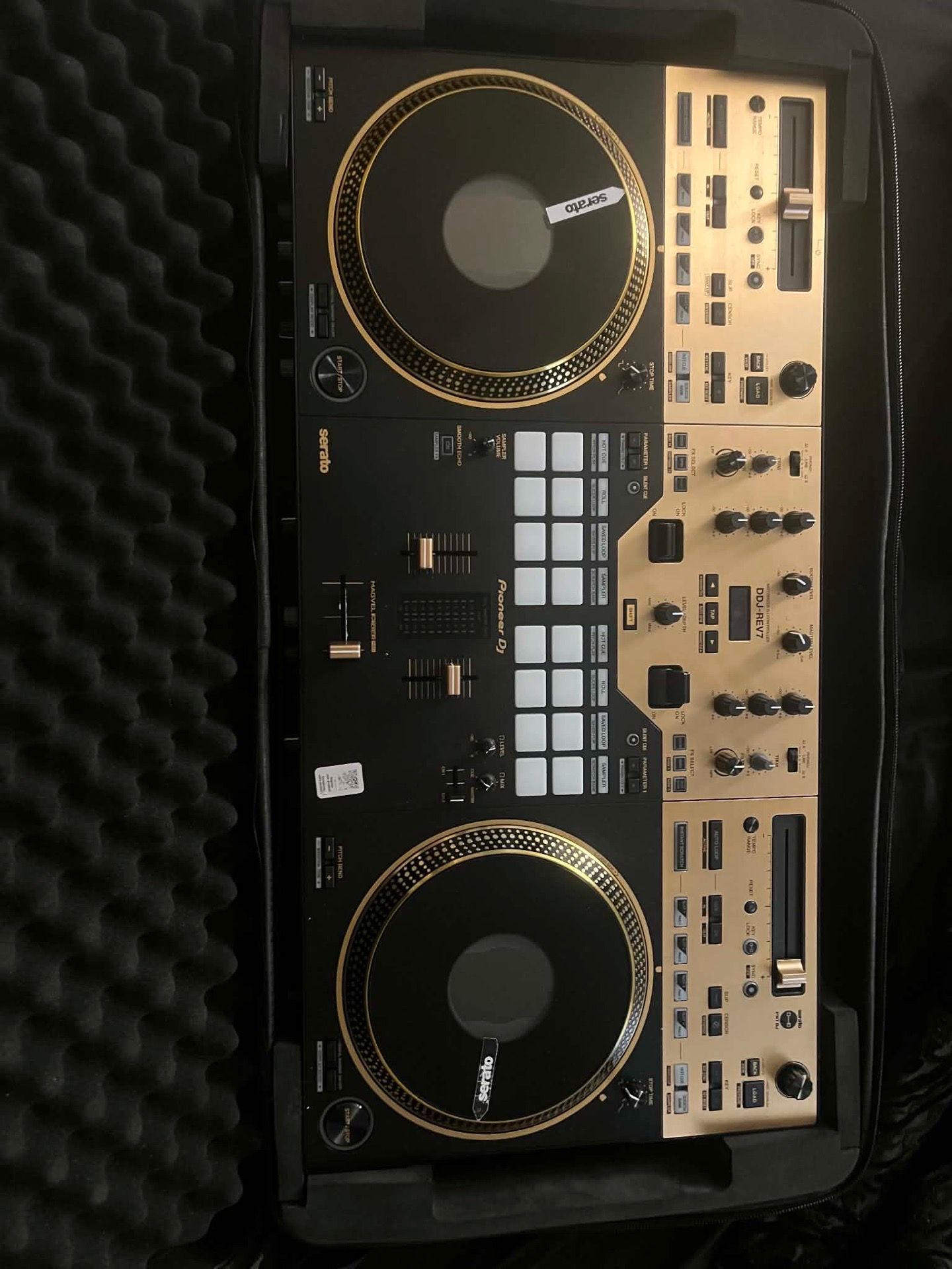 DJ turntable