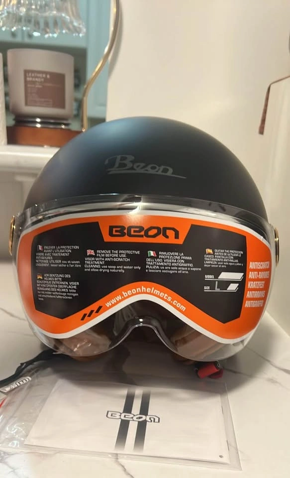 Beon Motorcycle Helmet - photo 2