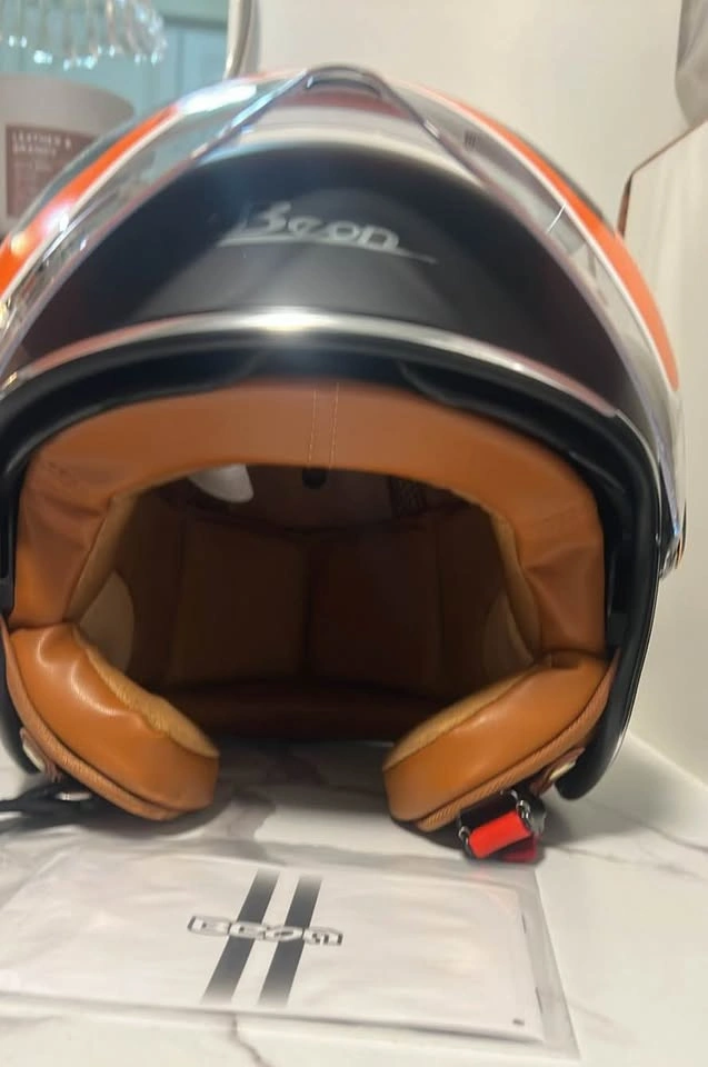 Beon Motorcycle Helmet - photo 3