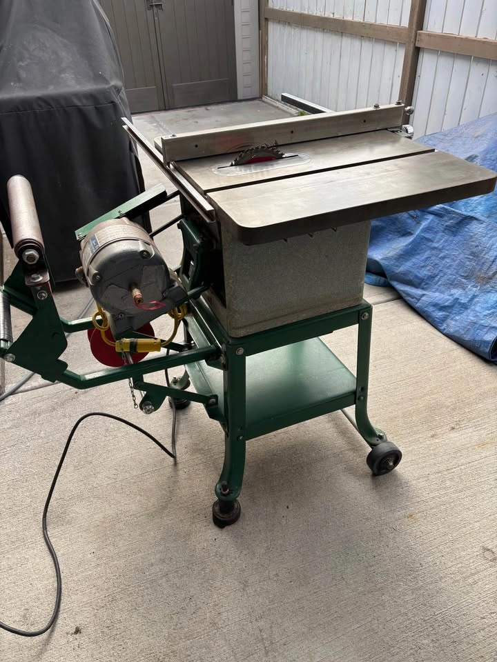 Delta Home Craft Table Saw with Cast Iron Top and stand - photo 4