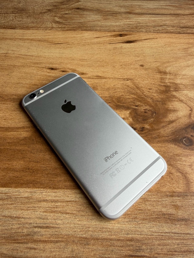 Iphone 6 (16 GB) Silver - photo 2
