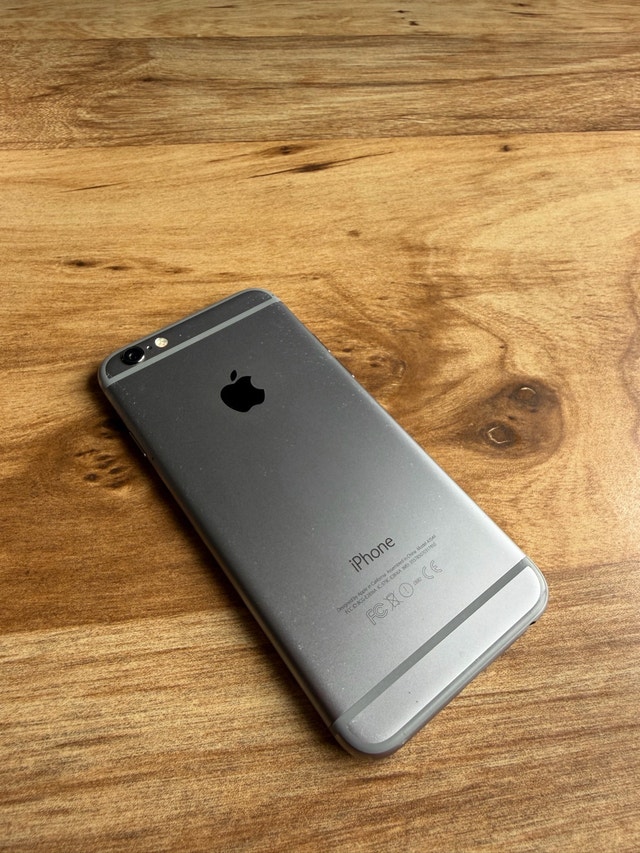 Iphone 6 (16GB)