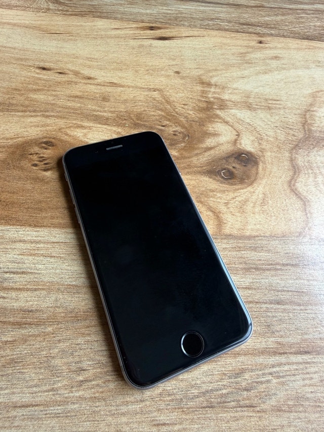 Iphone 6 (16GB) - photo 2