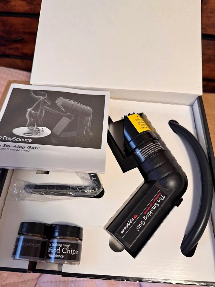 Brand New PolyScience The Smoking Gun Handheld Food Smoker