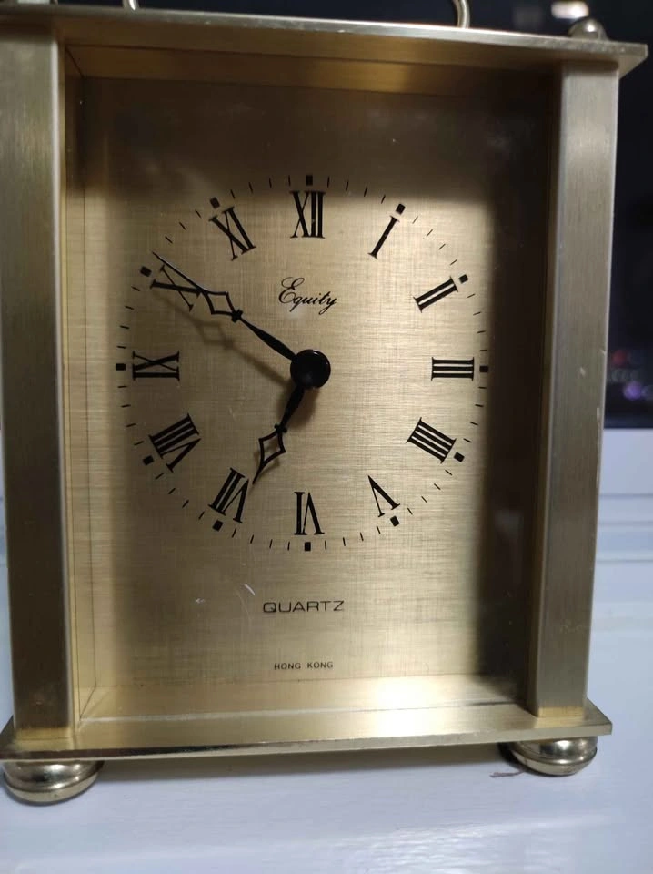 Vintage Equity quartz brass table clock - photo 5