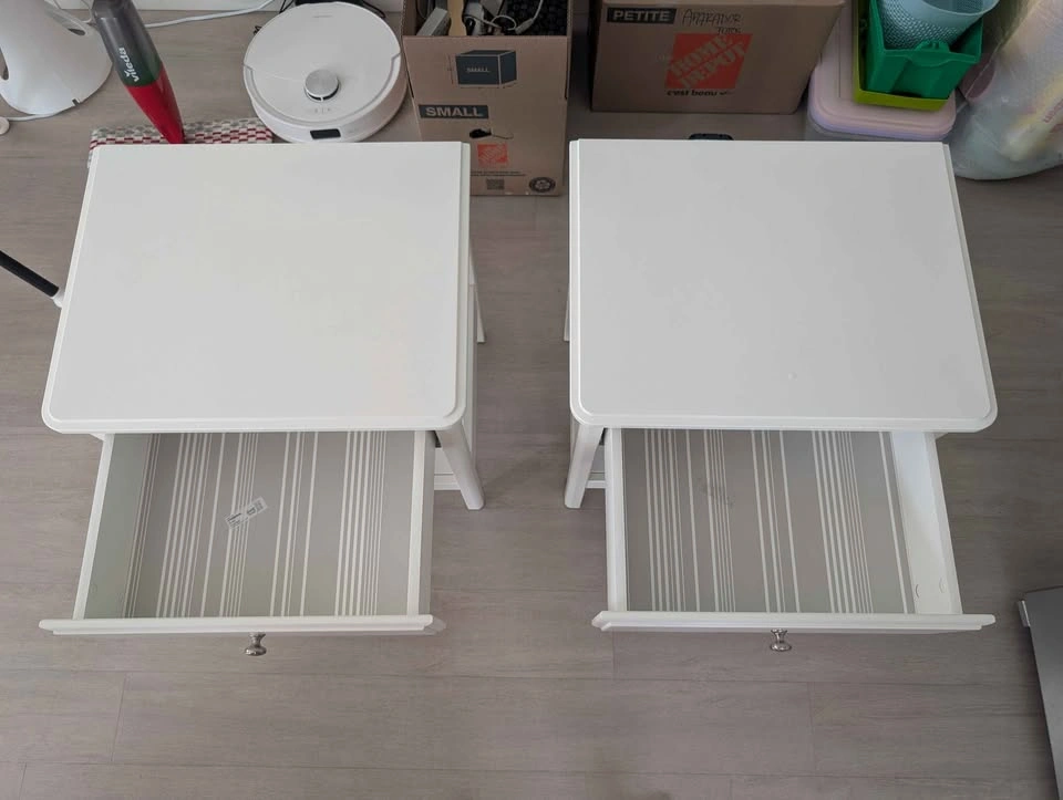 White Ikea nightstands / bedside tables - Set of 2 - photo 4