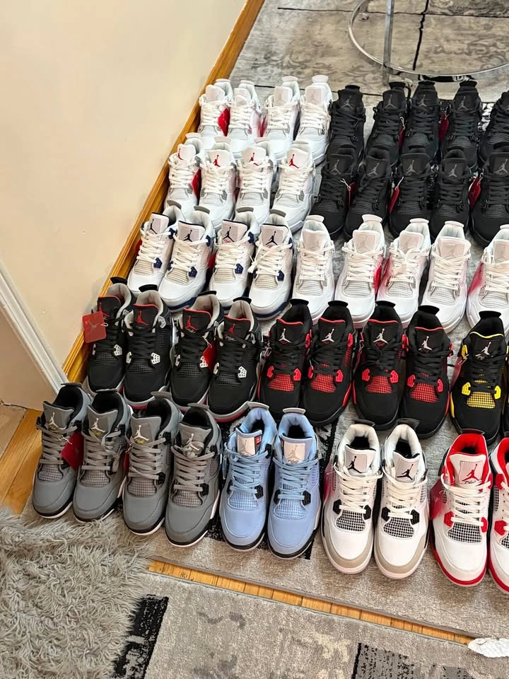 Jordan 4s