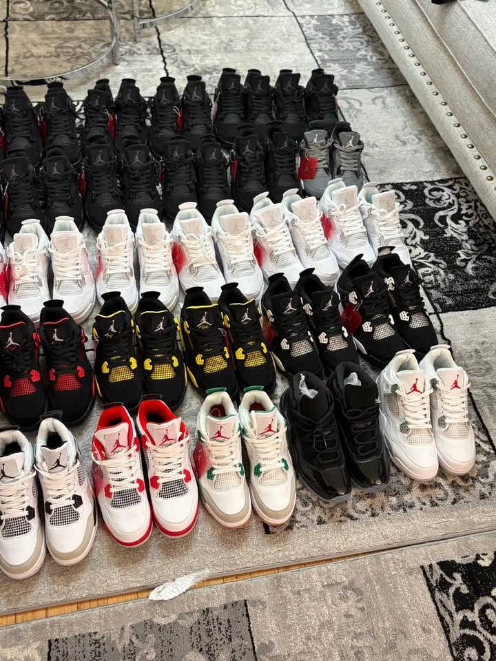 Jordan 4s - photo 3
