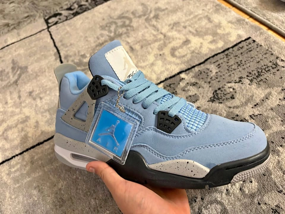 Jordan 4s UNCs