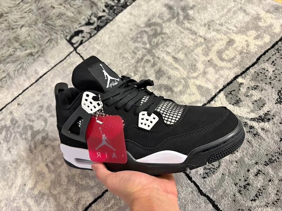Jordan 4 White Thunders