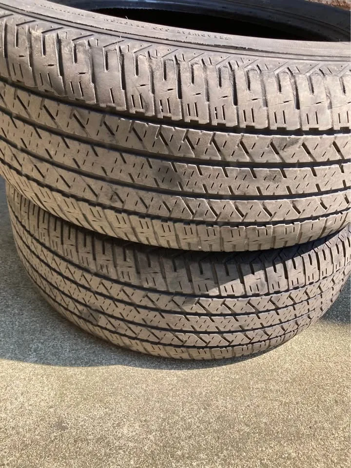 Firestone 215/60/16 - 2 tires image indicator(2)