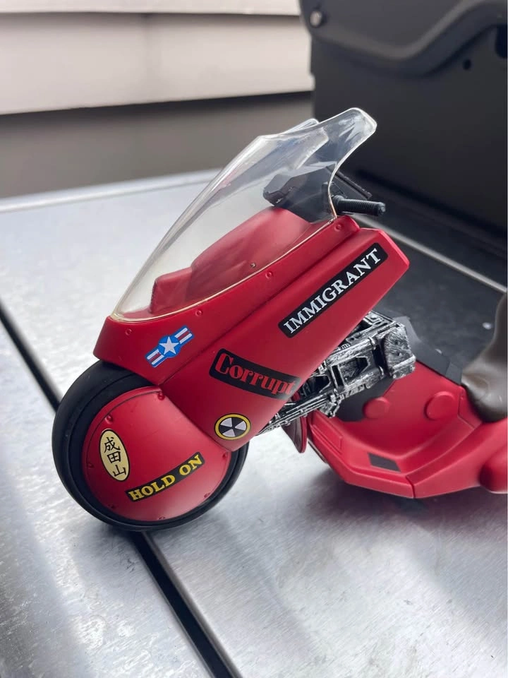 McFarlane Toys Akira Kaneda's Power Bike - photo 2
