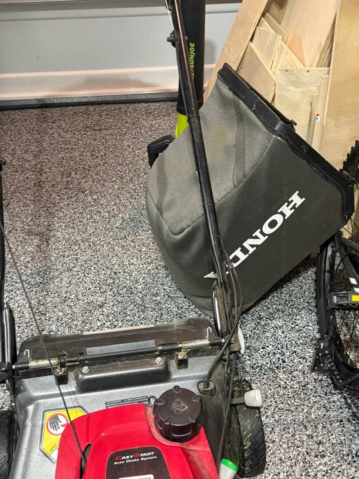 Honda Lawn Mower - photo 2