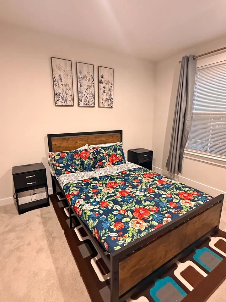 Move out sale: Full Size Bed Frame (Vintage Brown)