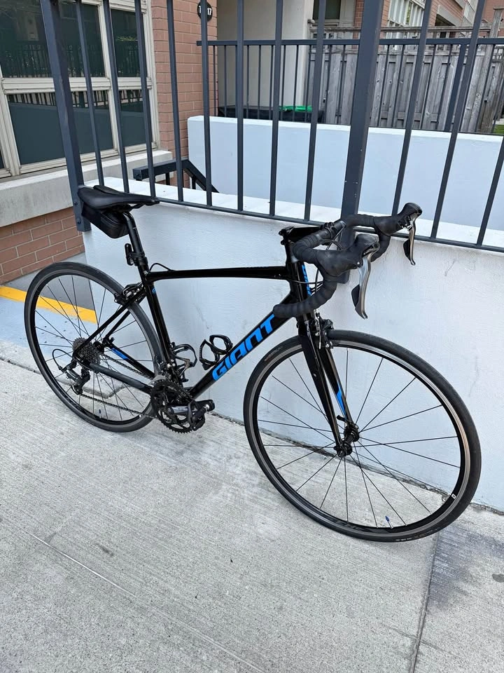 Giant Contend 3 2017 - Size M