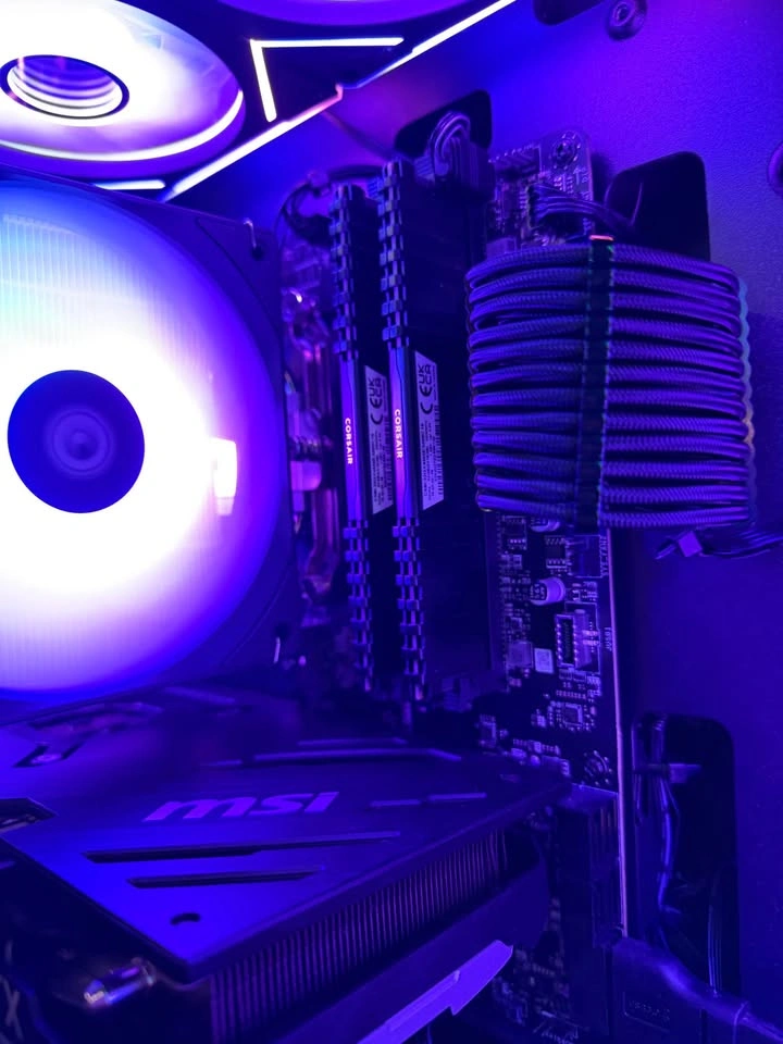 Custom Gaming PC | 4070 Super | 32GB RAM | 1 TB - photo 4
