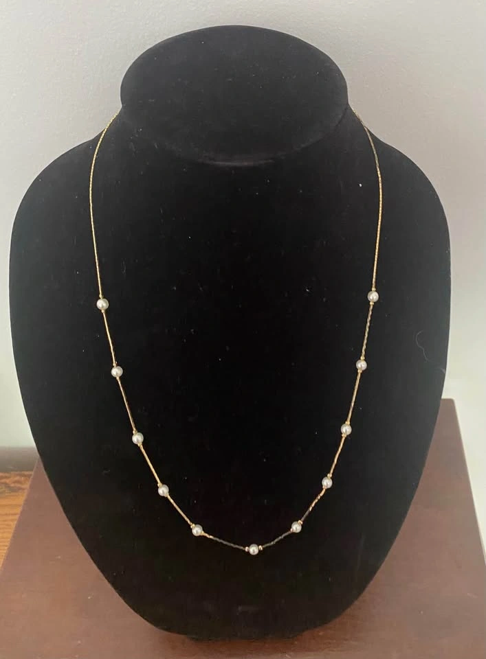 Vintage to the 1980s Gold-Toned Pearl Station Necklace - photo 2
