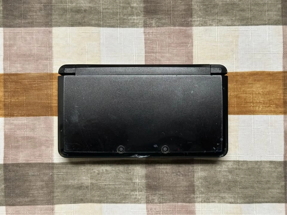 JPN Cosmo Black 3DS - photo 3