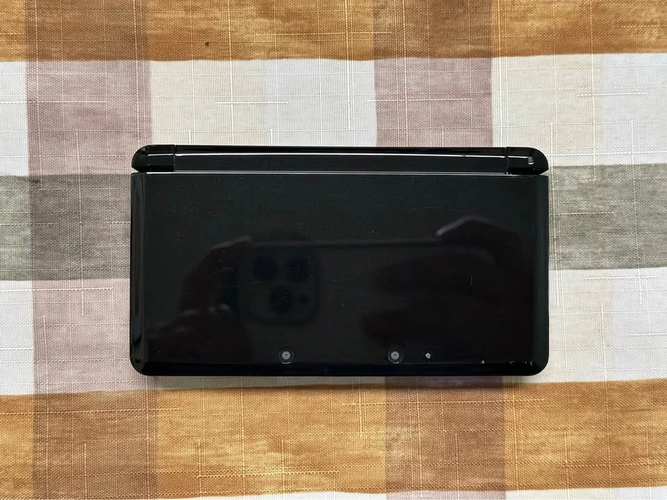 Clear Black 3DS - 64GB - Exclusive Colour - photo 3