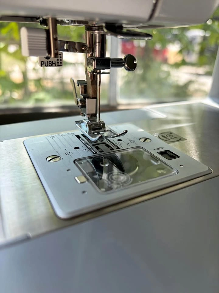 Singer 4432 Heavy Duty Sewing Machine - photo 5