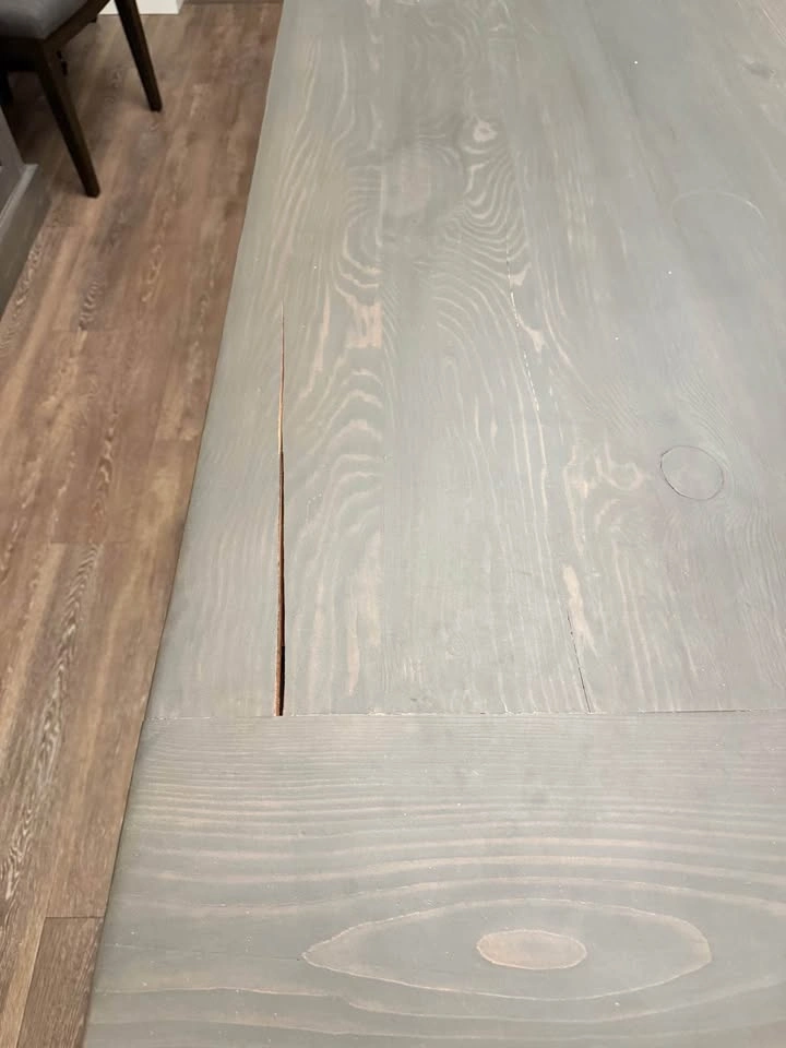 Large dining room table - photo 4