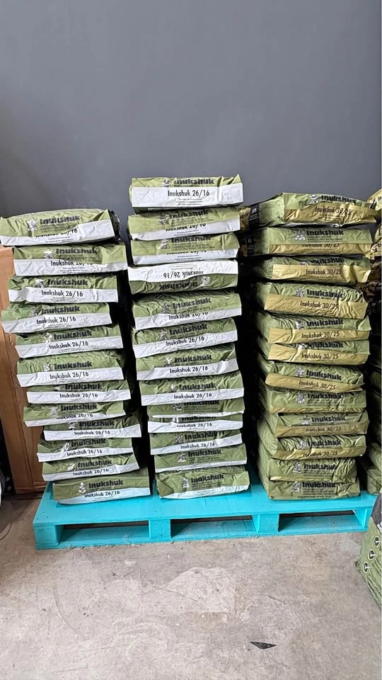 Inukshuk Professional Dog Food 26/16 and 30/25