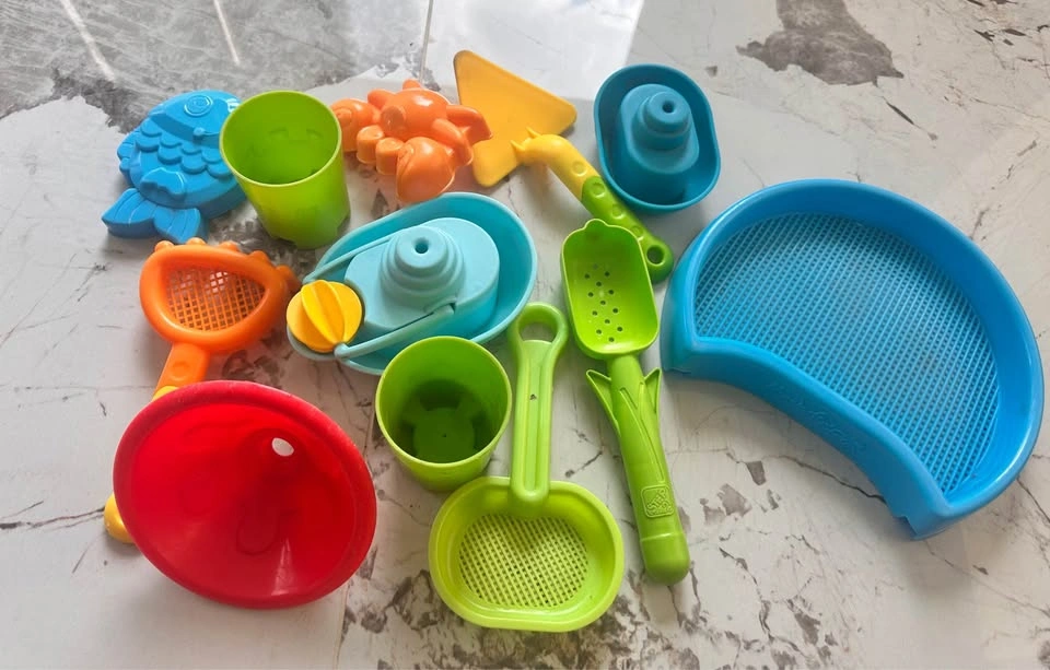Colorful Beach & Sandbox Toy Set – 12 pcs - photo 2
