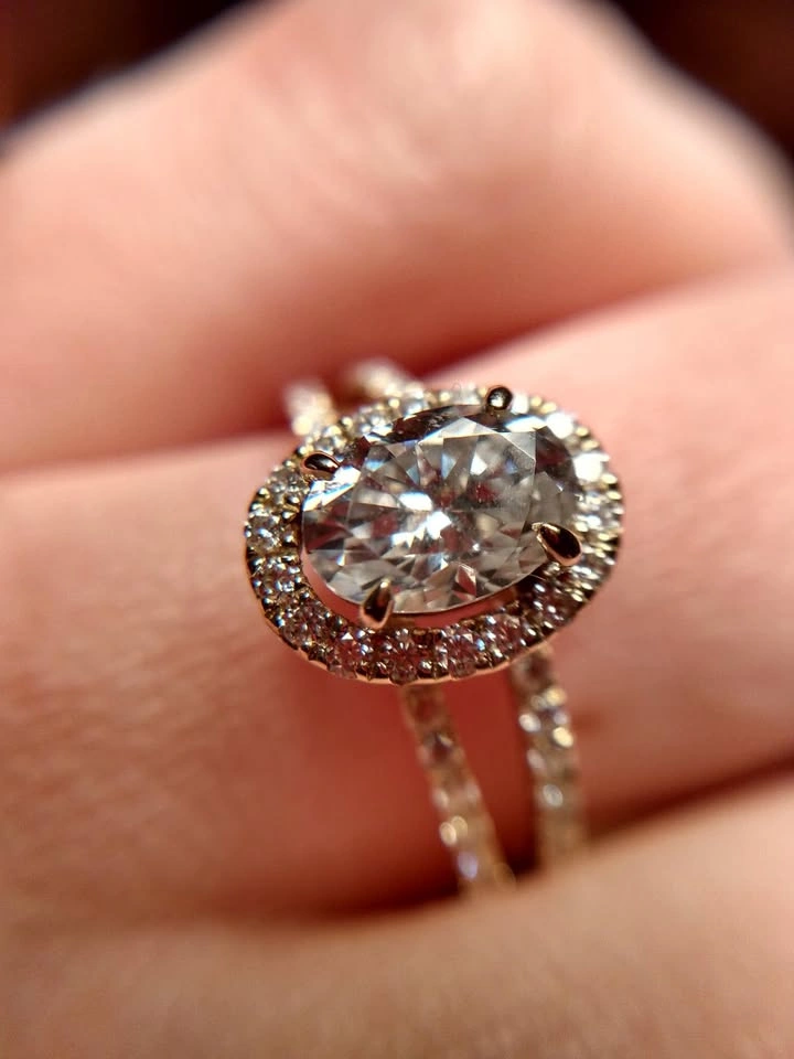 Oval Cut Moissanite Engagement Ring/14K Yellow Gold/Size 5.5