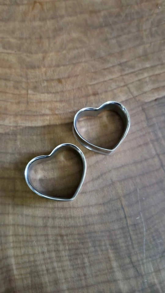 38 mm heart shape gauges (never been worn)
