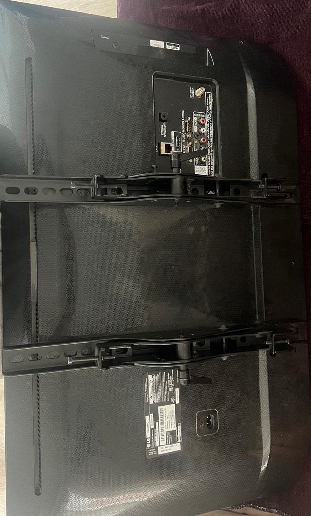 LG tv/monitor - photo 2