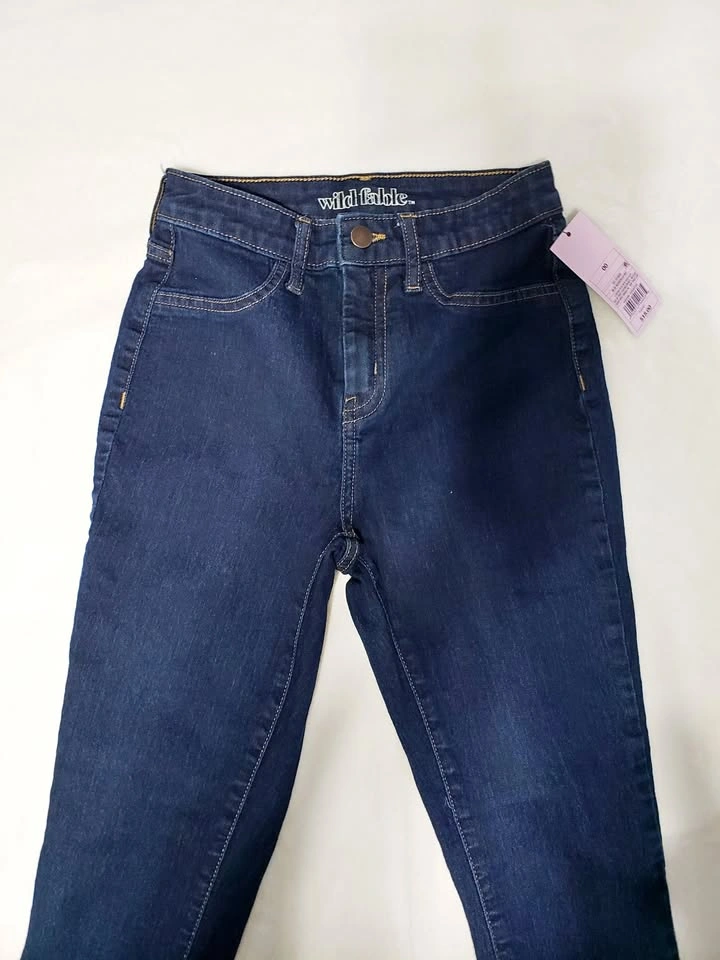 New Wild Fable High Rise Skinny Jeans in Dark Blue (Size 0/24)