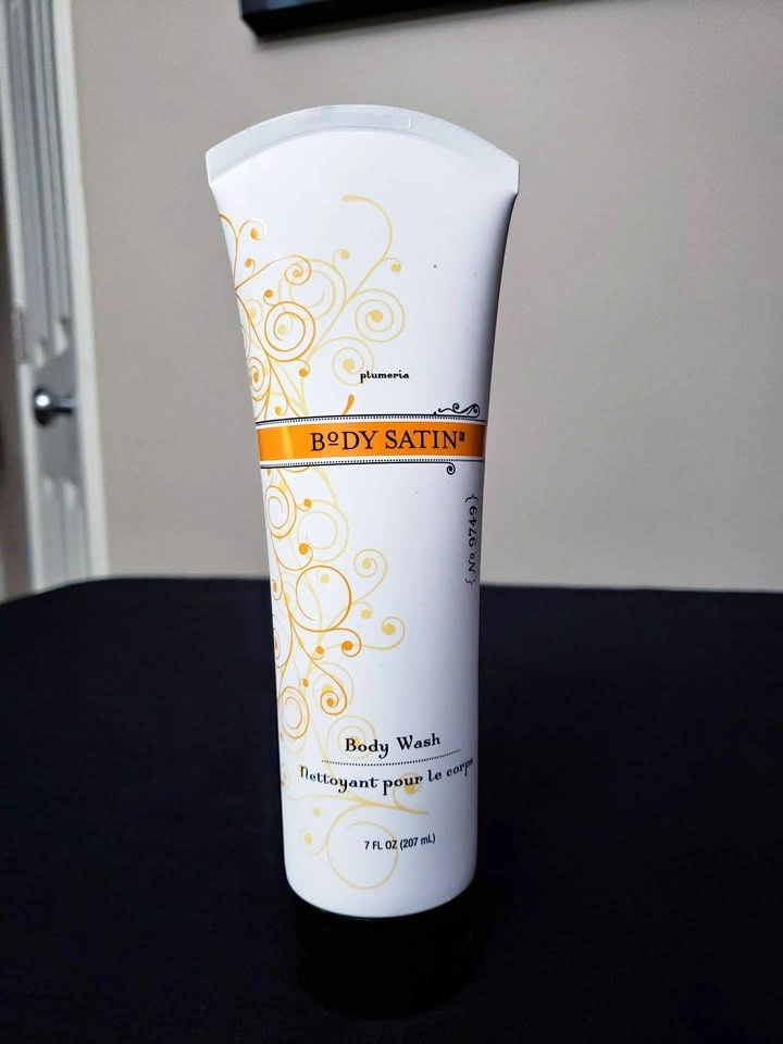 NEW! Sealed Melaleuca Body Wash (Plumeria) – 207ml