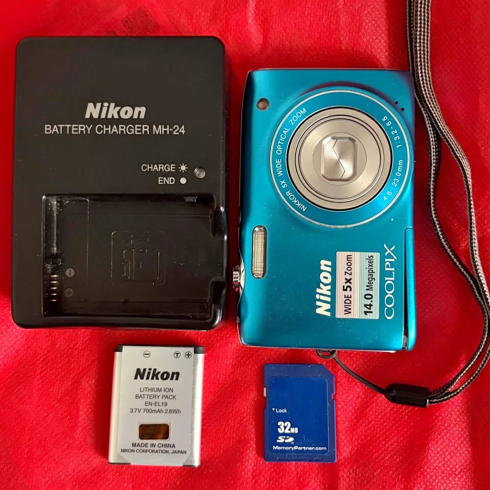 Nikon Coolpix S3100 Digicam