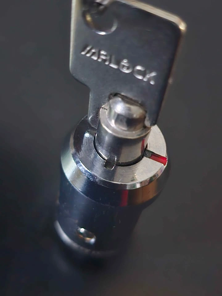 High Security Tubular Cam Cylinder Storage Lock with Keys - photo 3