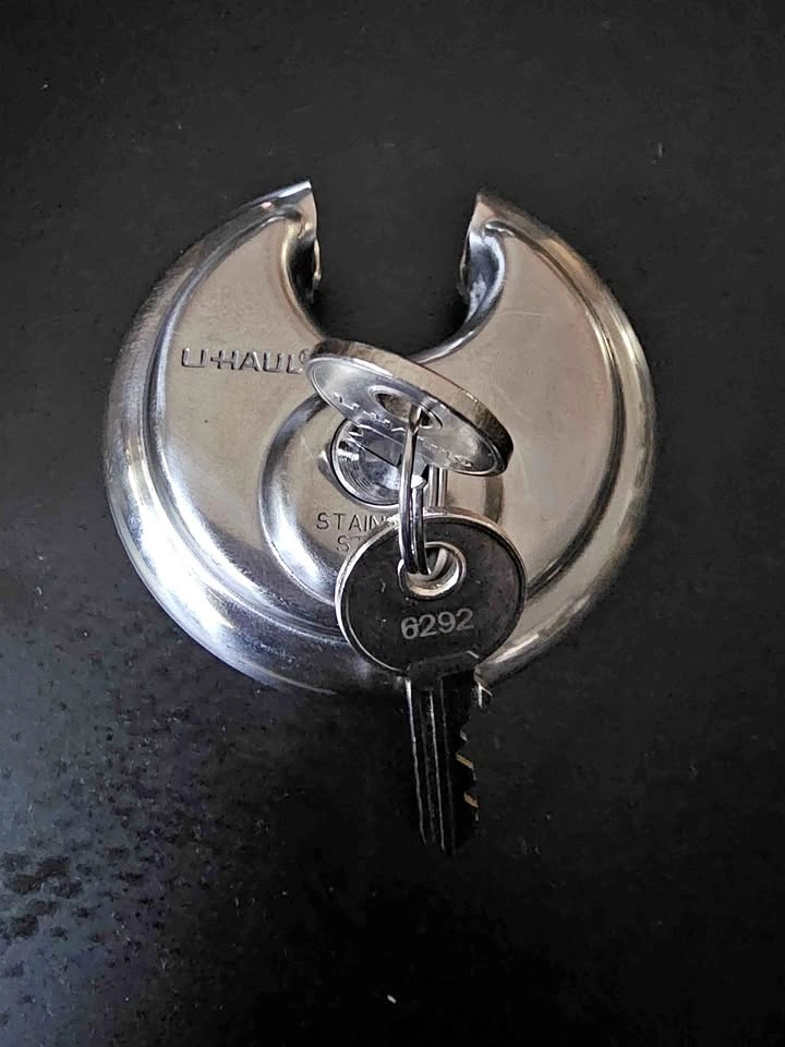 U-Haul Disc Padlock With Keys-Storage Or Truck Lock