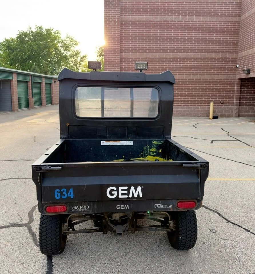 2018 Polaris GEM UTV Enclosed Cab, Powered Dump Bed, Heater - photo 3