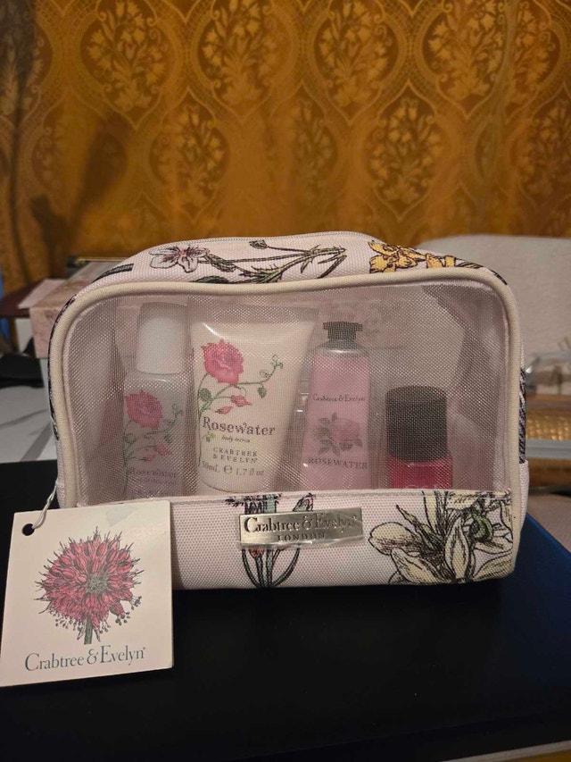 Crabtree & Evelyn Rosewater Gift Set - photo 2