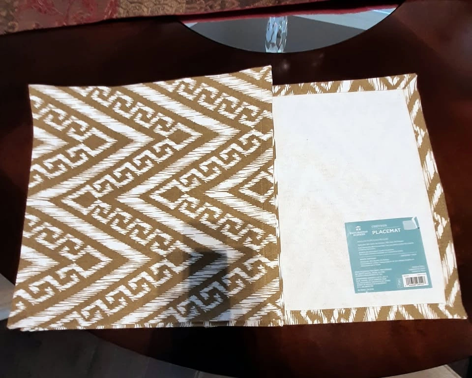 NEW! 6 Chevron Square Washable Fabric Placemats