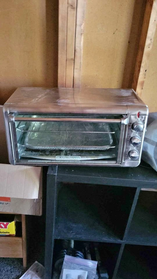 Black + Decker Toaster Oven