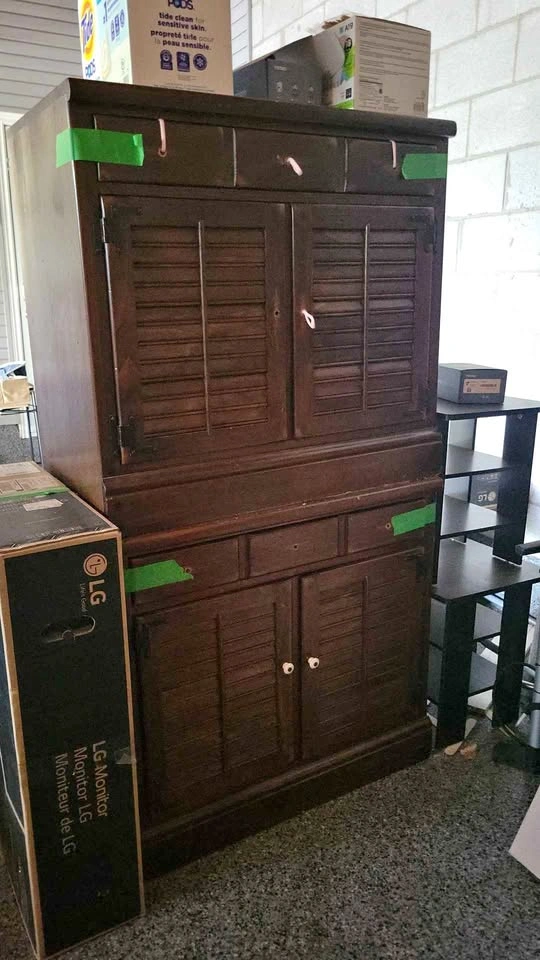 Ethan Allen American Traditional Pine Hutch