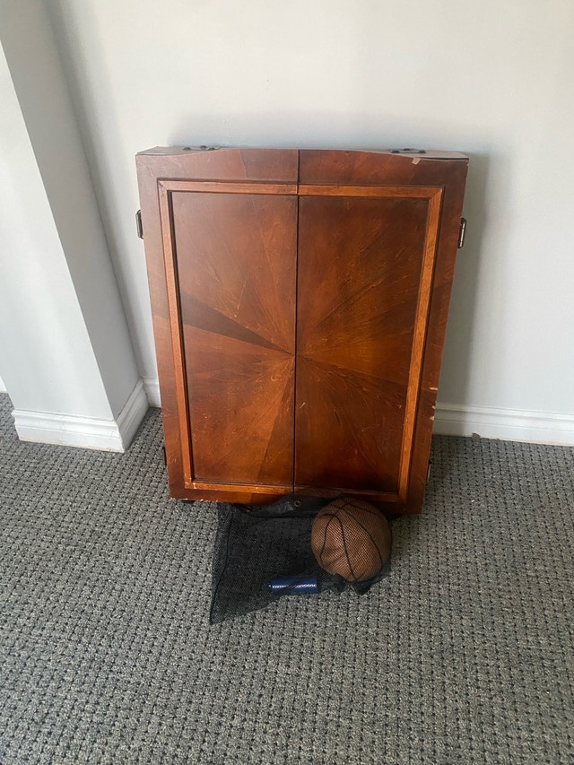 Hammacher Schlemmer Wall Mount Mahogany Basketball Game