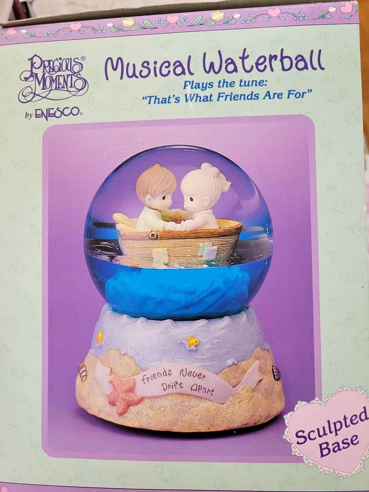 Precious Moments Enesco Musical Waterball