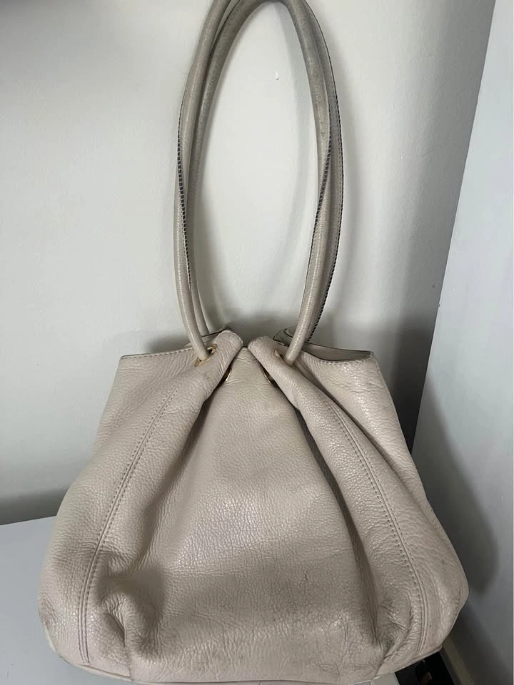 Micheal Kors leather bag - photo 3